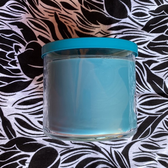 Ocean Driftwood BBW 3 wick candle. - Picture 5 of 5